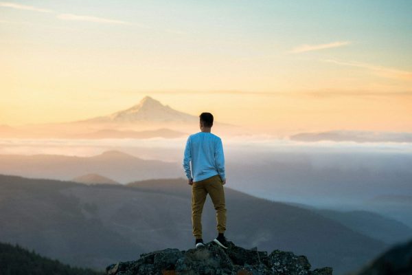 tim-bogdanov-4uojMEdcwI8-unsplash
